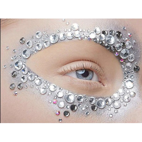 De fijnste wimperlijm koopt u nu bij noddies!